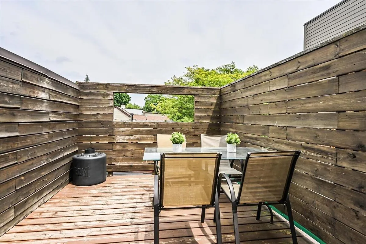 1 Bedroom Oasis In Downtown Toronto 0*,  Canada
