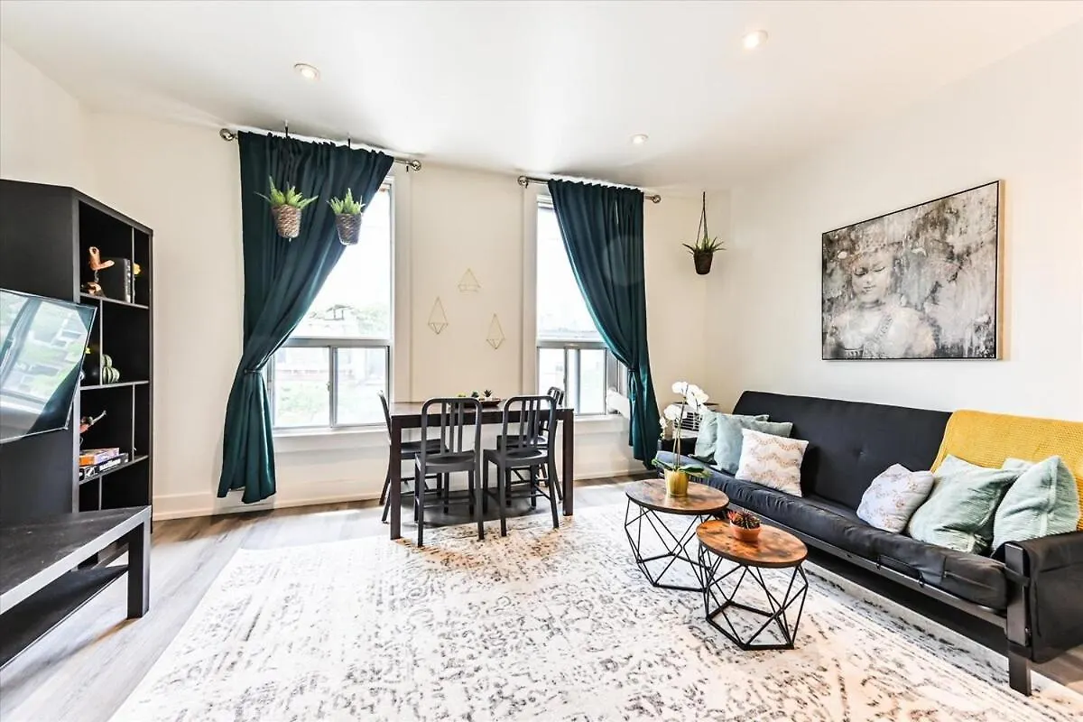 1 Bedroom Oasis In Downtown Toronto Canada